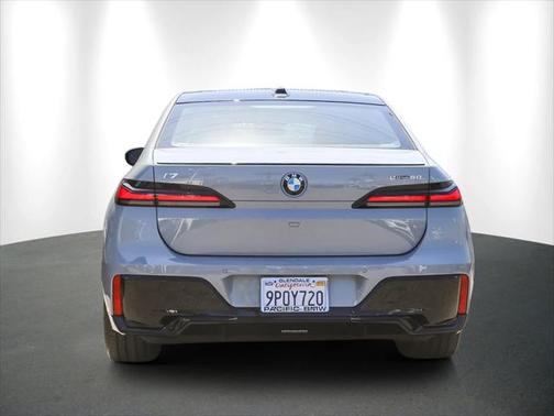 2025 BMW i7 eDrive50