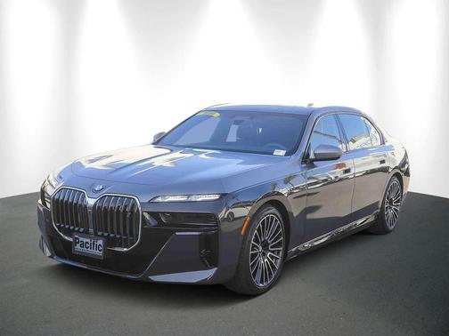 2025 BMW i7 xDrive60