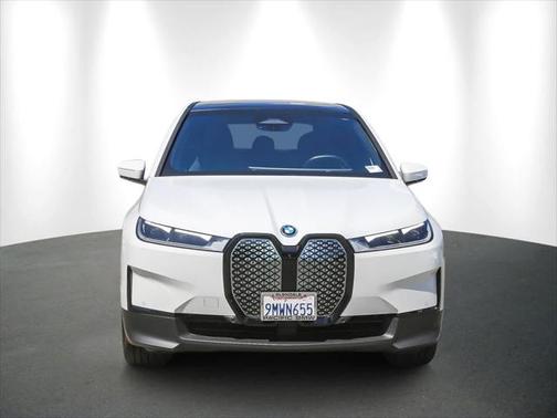 2025 BMW iX xDrive50