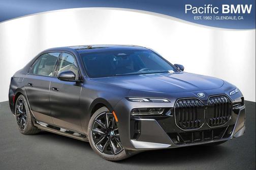 2025 BMW i7 eDrive50