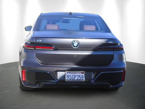 2025 BMW i7 eDrive50