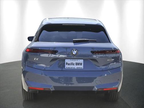 2026 BMW iX xDrive60