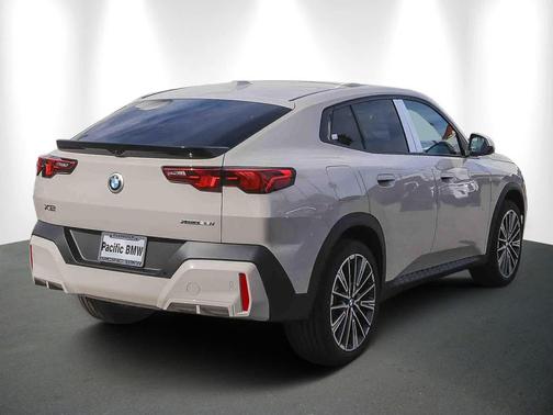 2026 BMW X2 xDrive28i
