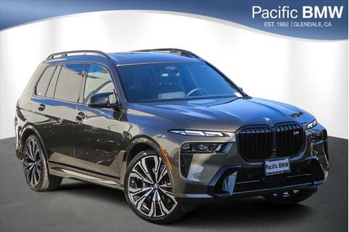 2025 BMW X7 M60i