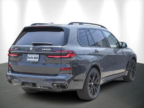 2026 BMW X7 M60i