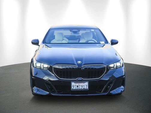 2026 BMW 550e xDrive