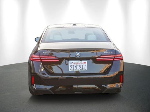 2026 BMW 550e xDrive