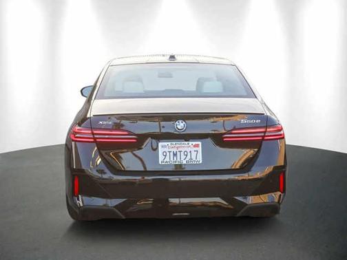 2026 BMW 550e xDrive