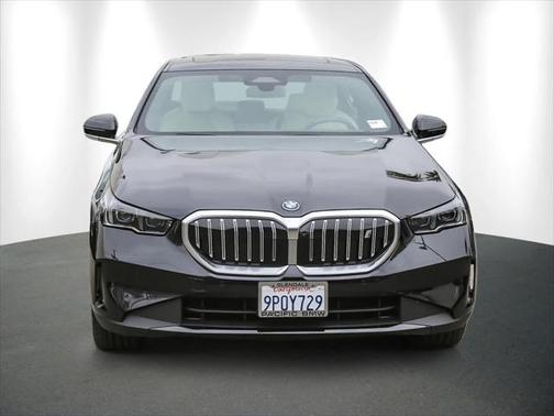 2025 BMW i5 eDrive40