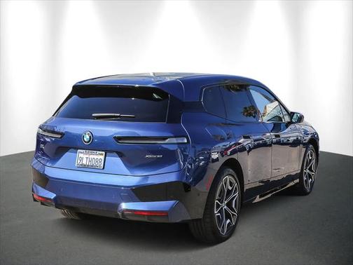 2025 BMW iX xDrive50