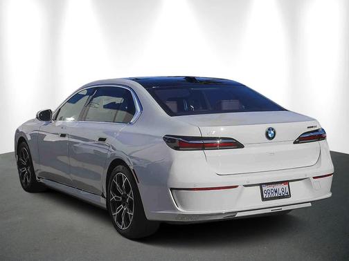 2025 BMW i7 eDrive50