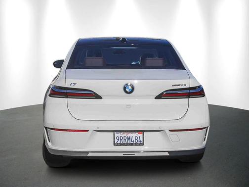 2025 BMW i7 eDrive50
