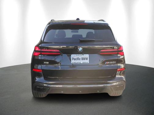 2026 BMW X5 M60i