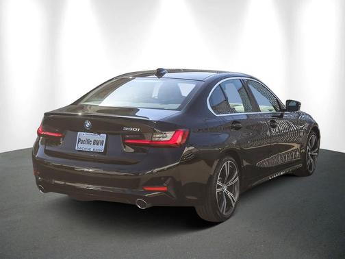 2022 BMW 330 330i