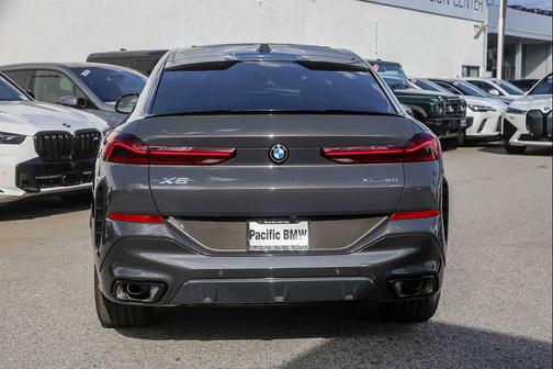 2026 BMW X6 xDrive40i