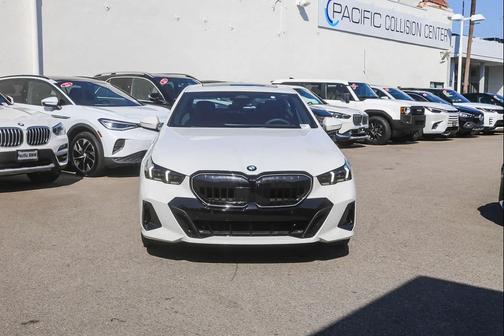 2026 BMW 530 i