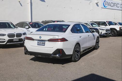 2026 BMW 530 i