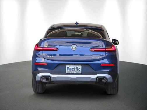 2022 BMW X4 xDrive30i