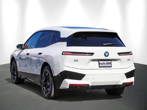 Alpine White 2024 BMW iX xDrive50