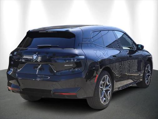 2025 BMW iX xDrive50