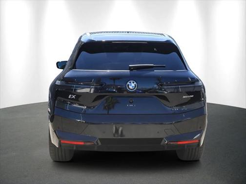 2025 BMW iX xDrive50