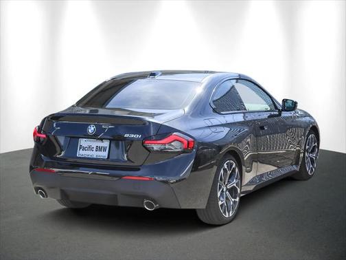2025 BMW 230 i