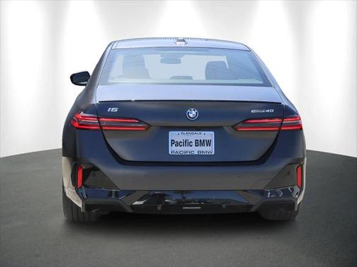2026 BMW i5 eDrive40