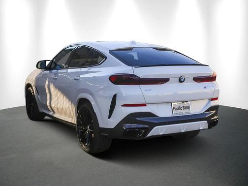 2026 BMW X6 M60i