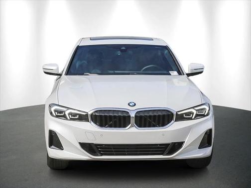 2025 BMW 330 i xDrive