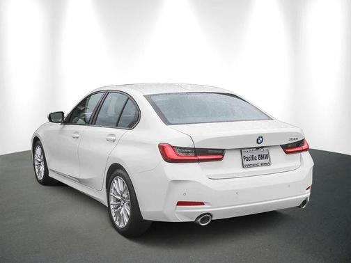 2023 BMW 330 330i