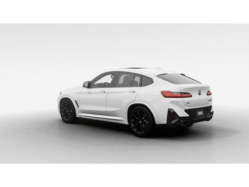 2025 BMW X4 M40i