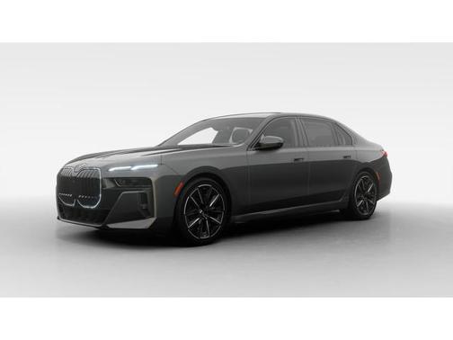 2025 BMW 740 i