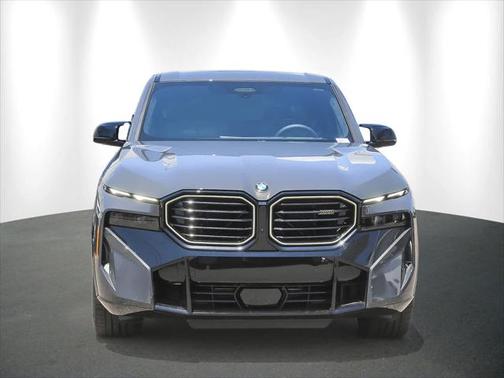 2025 BMW XM