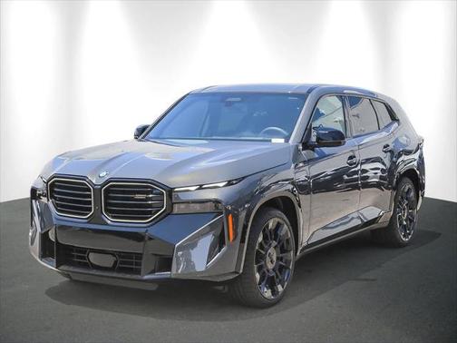 2025 BMW XM