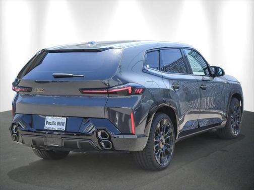 2025 BMW XM