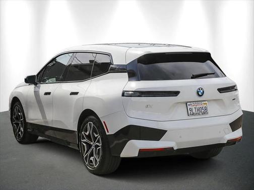 2025 BMW iX xDrive50