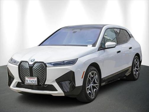 2025 BMW iX xDrive50