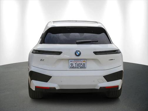 2025 BMW iX xDrive50