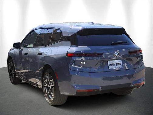 2026 BMW iX xDrive45