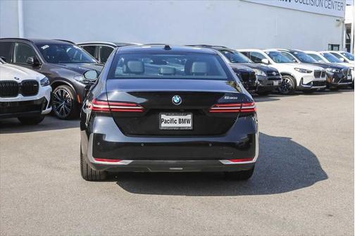 2024 BMW 530 i