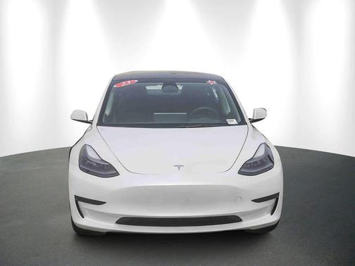 White 2023 Tesla Model 3 Standard Range