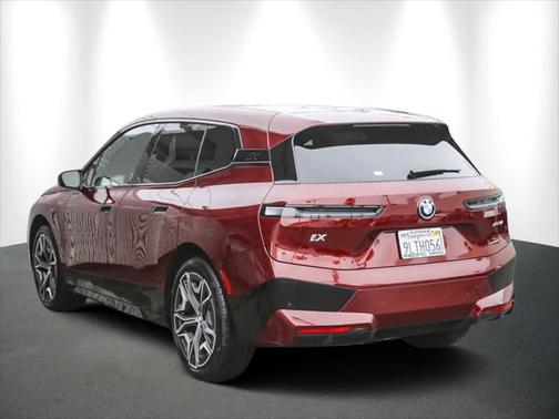 2025 BMW iX xDrive50