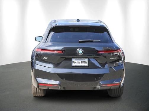2026 BMW iX xDrive45