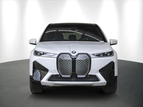 2025 BMW iX xDrive50
