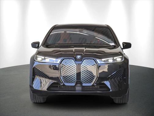 2025 BMW iX M60