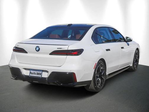 2025 BMW i7 eDrive50