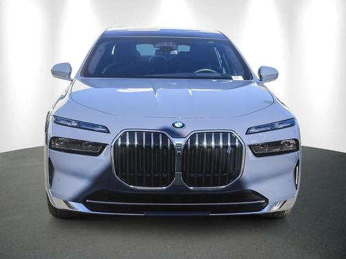 2025 BMW i7 xDrive60