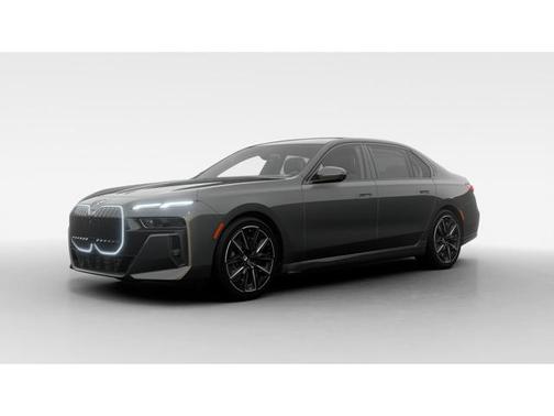 2026 BMW 740 740i