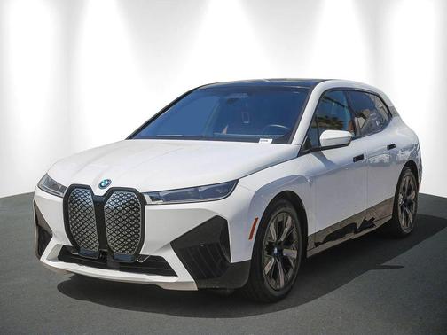 Alpine White 2023 BMW iX xDrive50
