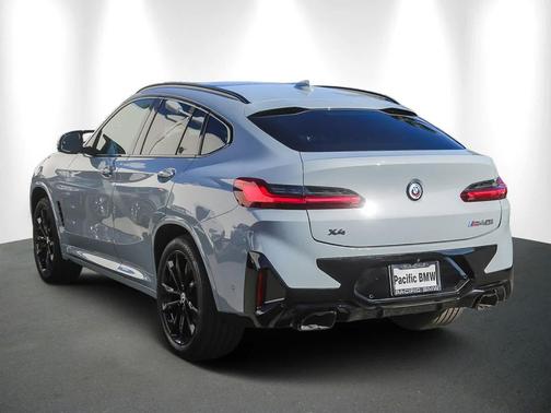 2023 BMW X4 M40i